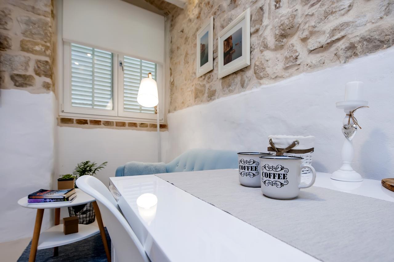 Luna Rooms And Studios Rovinj Exterior photo