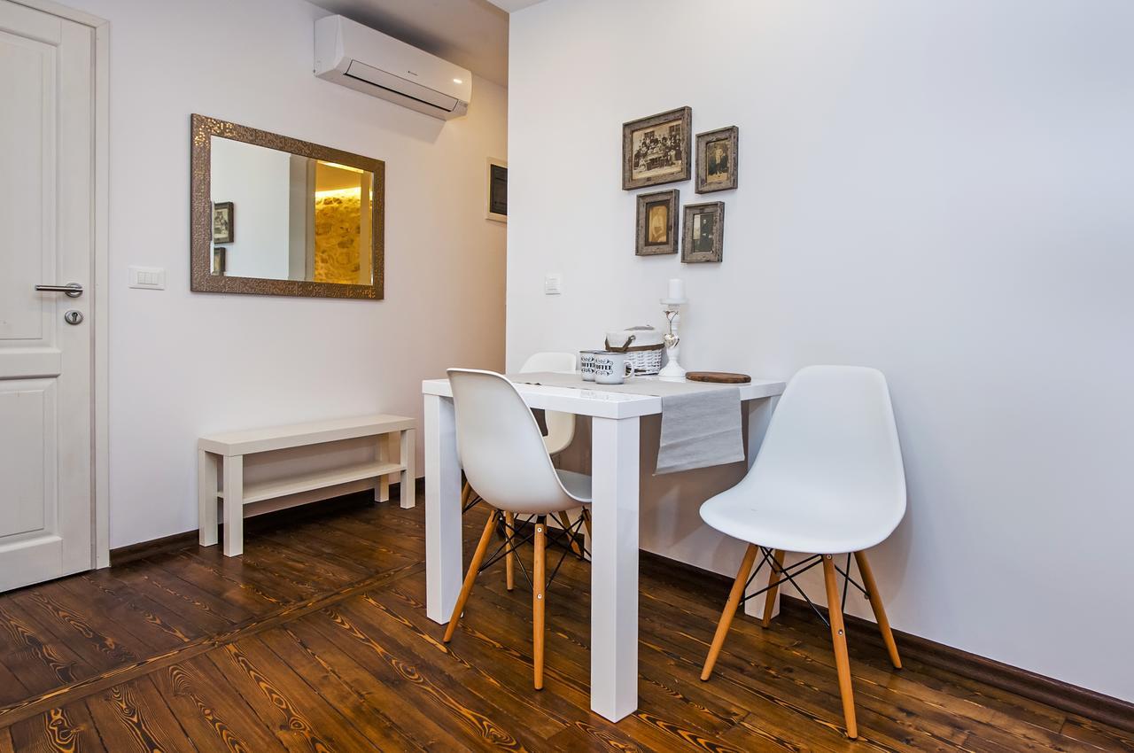 Luna Rooms And Studios Rovinj Exterior photo